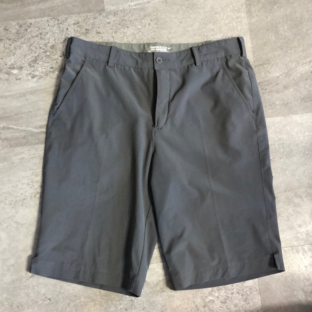 Nike Golf shorts size 32